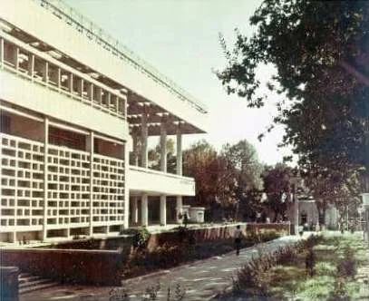 Zarafshan Shopping Center