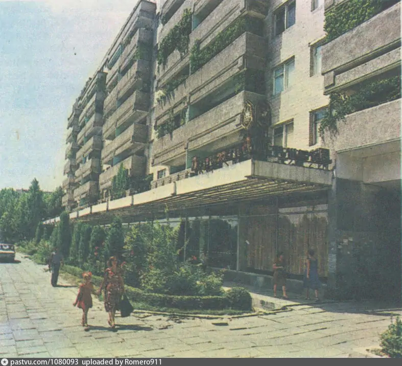 Residential Building on Sharaf Rashidov Street